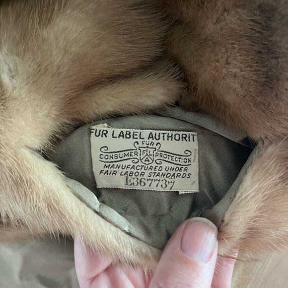 Vintage minks fur cape jacket - Picture 9 of 11